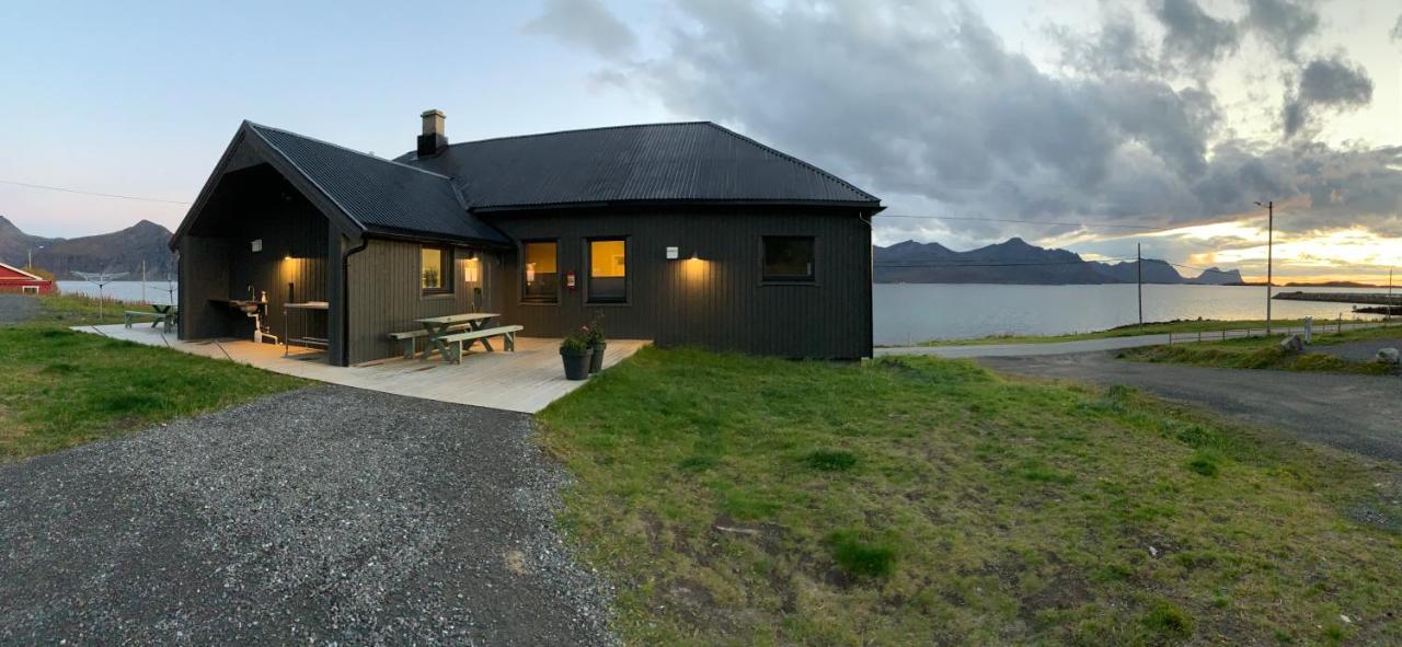 Bedehuset Basecamp Senja Hotel Skaland Exterior photo